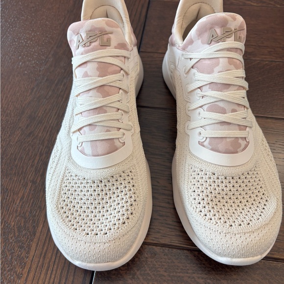 APL Women's Cream and Tan Sneakers - Picture 2 of 6